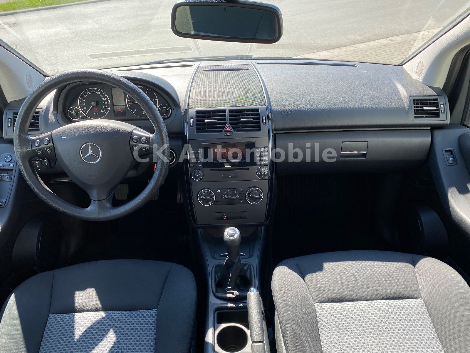 Fahrzeugabbildung Mercedes-Benz A 180 CDI/Klimaanlage/PDC