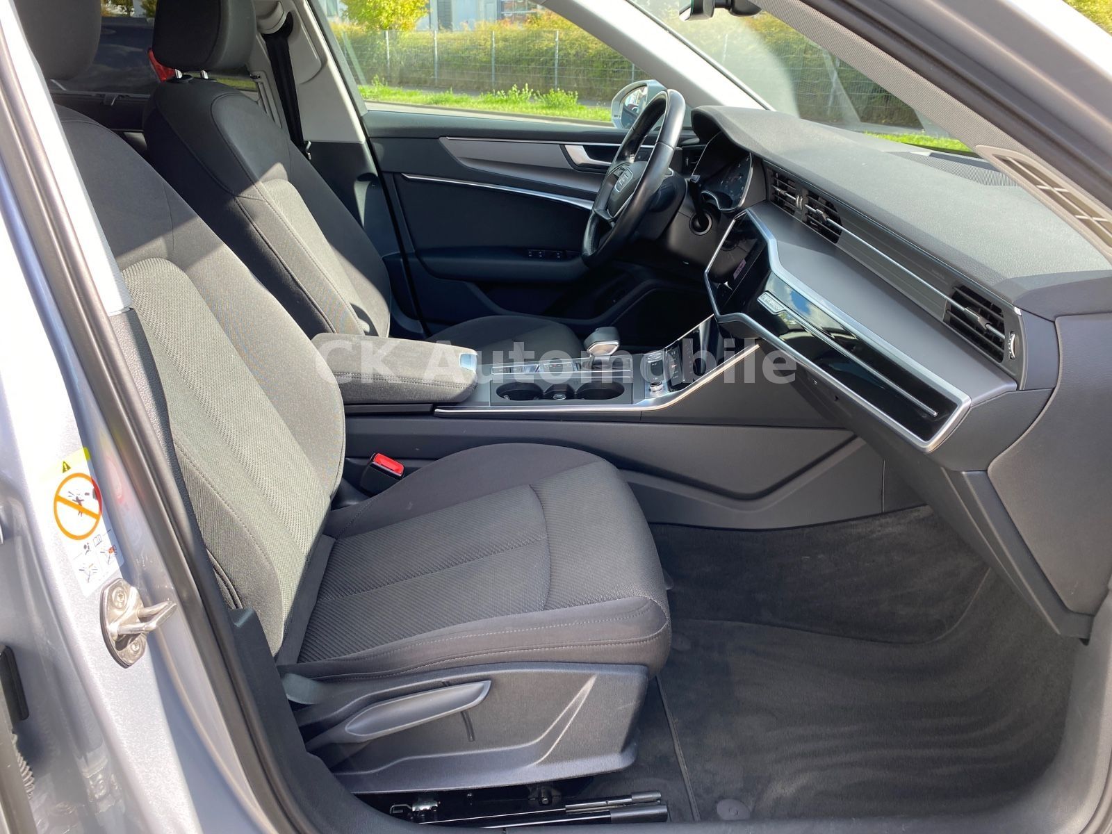Fahrzeugabbildung Audi A6 Avant 45 TDI Quattro/Navi/Head-Up/LED/Kamera