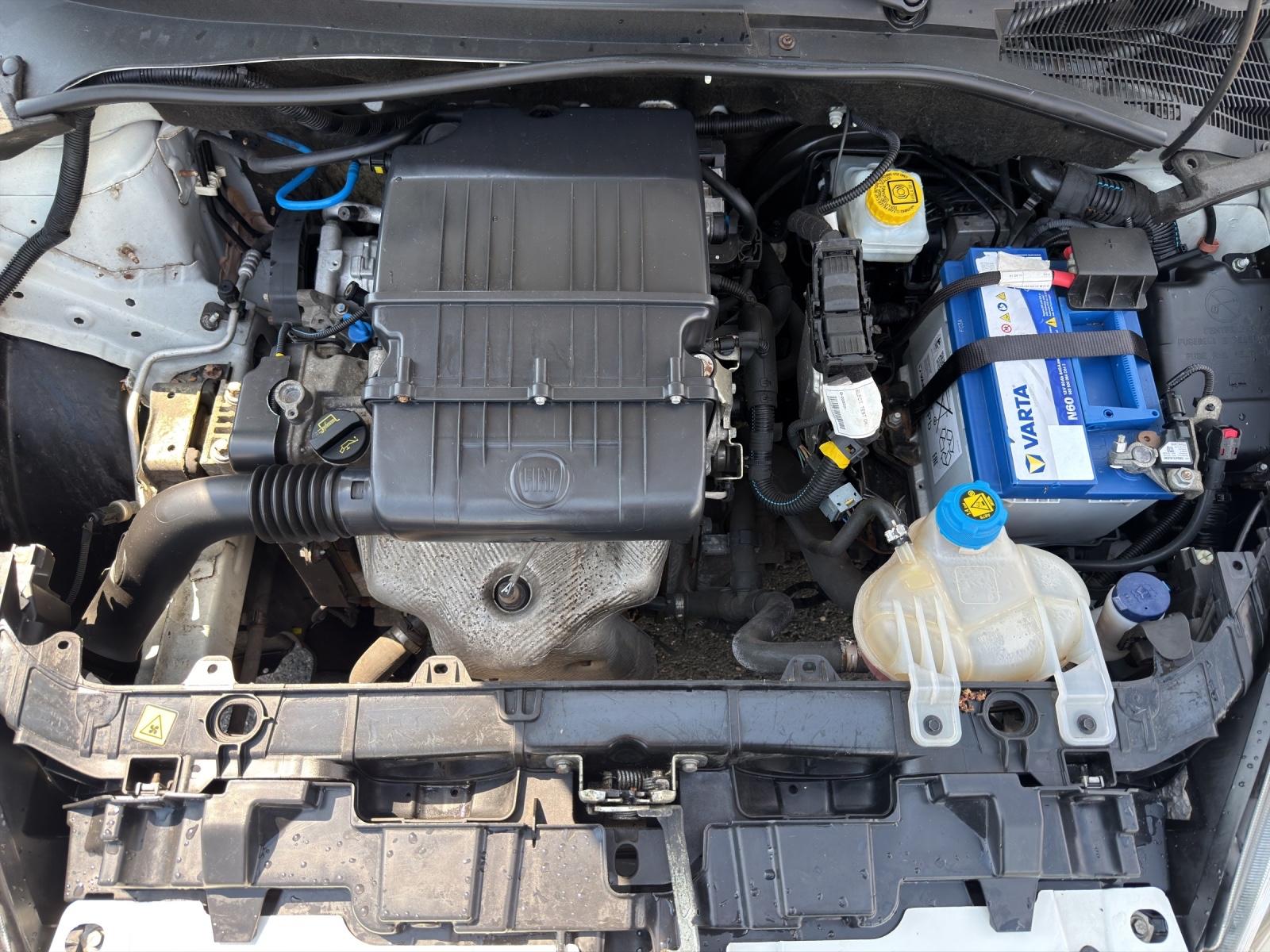 Fiat Punto 1.4 8V Pop 3-türer / Klima AHK ZV HU neu