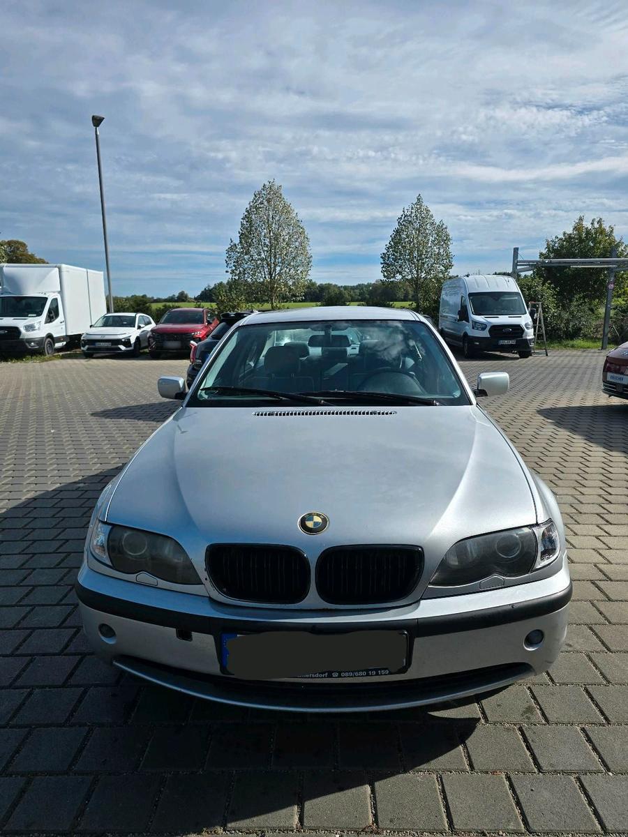 BMW 320