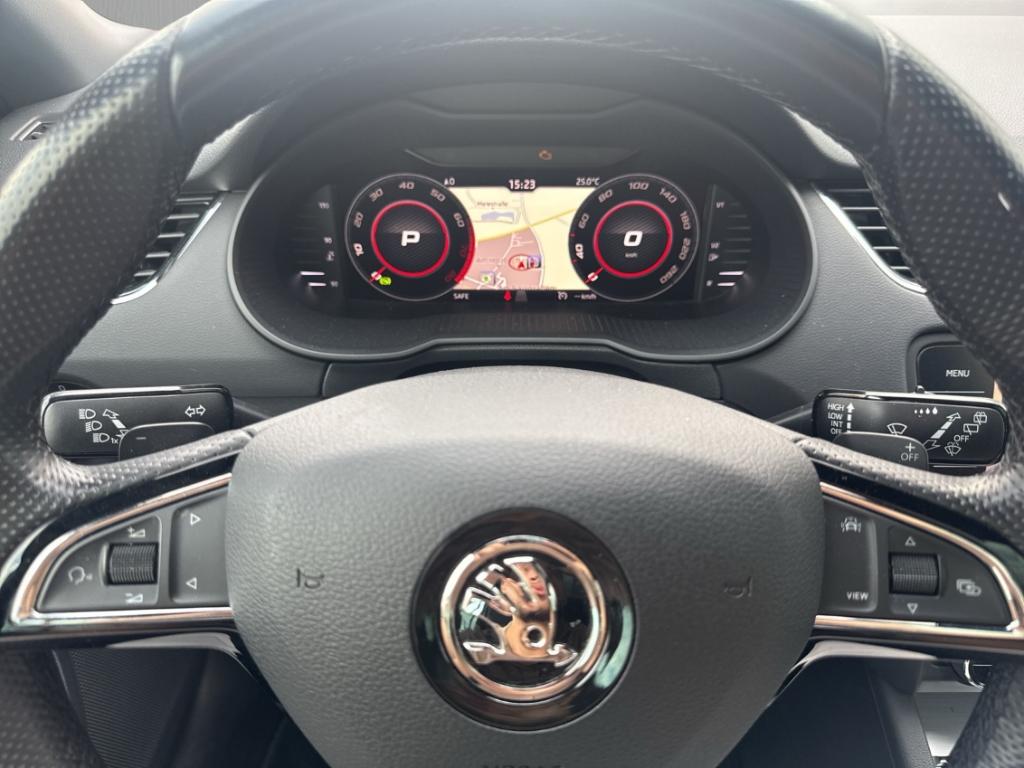 Skoda Octavia Combi 2.0 TSI 4x4 DSG Sport Edition Pano