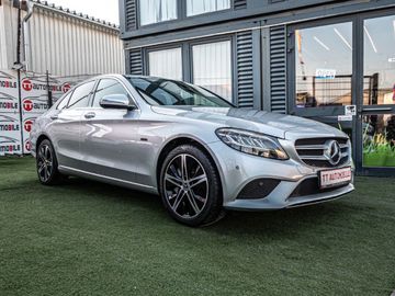 Fahrzeugabbildung Mercedes-Benz C 300de 9G-TRONIC AVANTGARDE LED|KAMERA|KEYLES