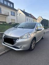 Peugeot Verkaufe Peugeot 208 106500 km TÜV 05/27 - Peugeot 106 Benziner Gebrauchtwagen