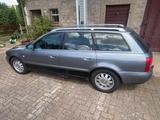 Audi A4 2.5 TDI Avant - TÜV, AWR, Zahnriemen neu - Audi A4 aus 2001: Kombi