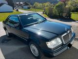 Mercedes-Benz Mercedes Benz C124 E-Classe, Klimaanlage, ... - Mercedes-Benz E 220 mit Benzin-Antrieb: Sportwagen, Automatik