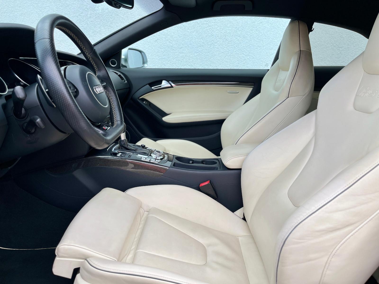 Audi RS5 Coupé 4.2 FSI quattro S tronic – 450 ch – Cuir Audi Exclusive – B&O – Jantes 20'' – GPS