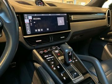 Porsche Cayenne - 8