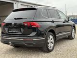 Volkswagen Tiguan Allspace Life 7 Sitzer - gebrauchte VW SUV & Geländewagen