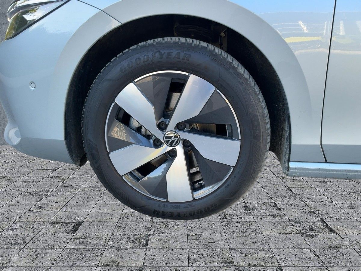 Volkswagen Passat Variant - Bild 8