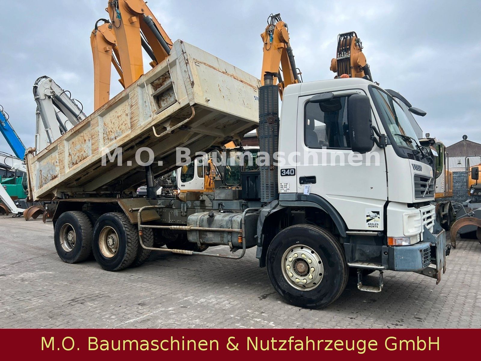 Fahrzeugabbildung Volvo FM 12-340 / Bordmatik / 6x4 /3. Seitenkipper/