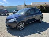 Lancia Ypsilon benzina 85 CV 5 porte Platinum- P - Lancia Ypsilon mit Benzin-Antrieb: Automatik