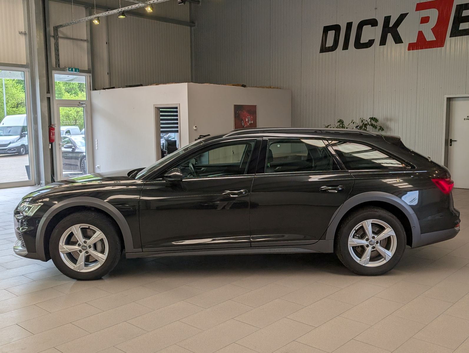 Fahrzeugabbildung Audi A6 Allroad 45 TDI Matrix HUD ACC AHK Luft 360°