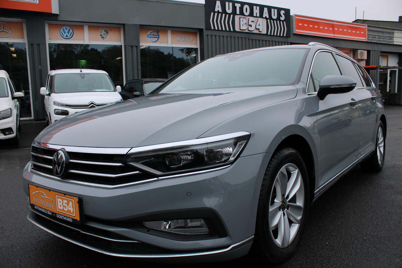 Volkswagen Passat Variant Elegance/NAVI//LED/1 HAND/TOP