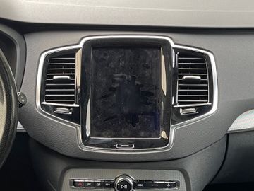 Volvo XC90 - 12