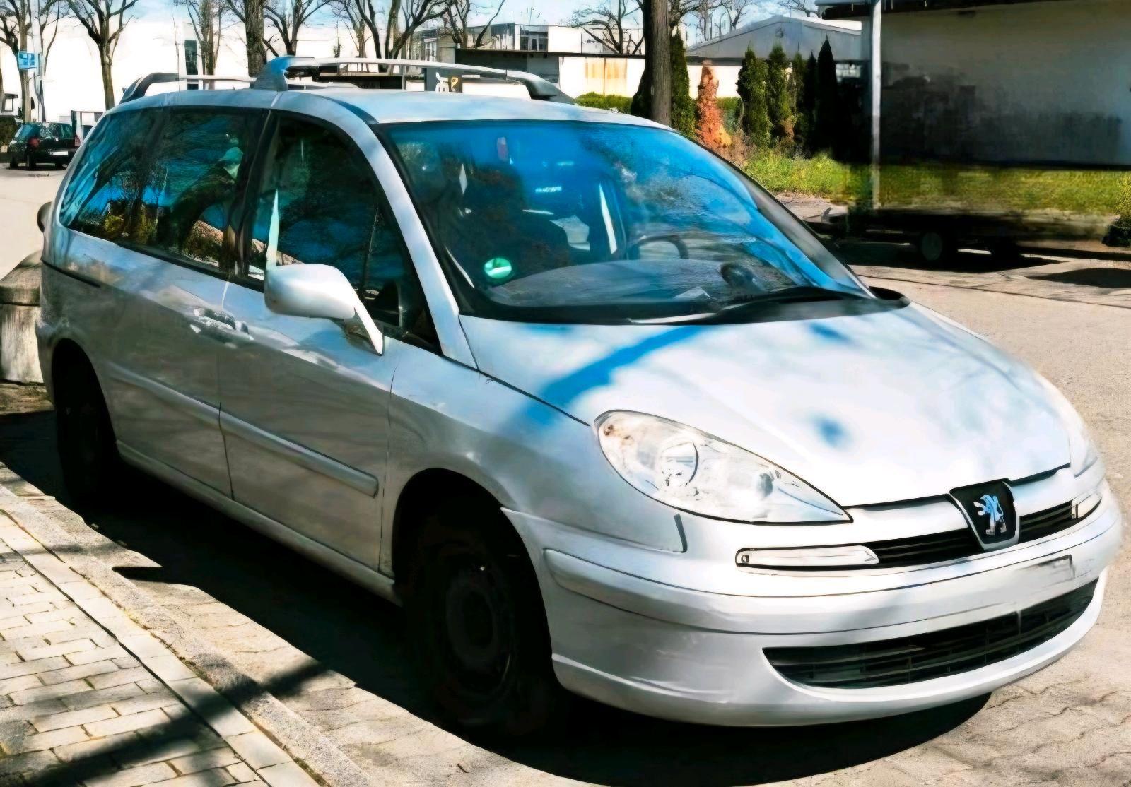 Peugeot 807