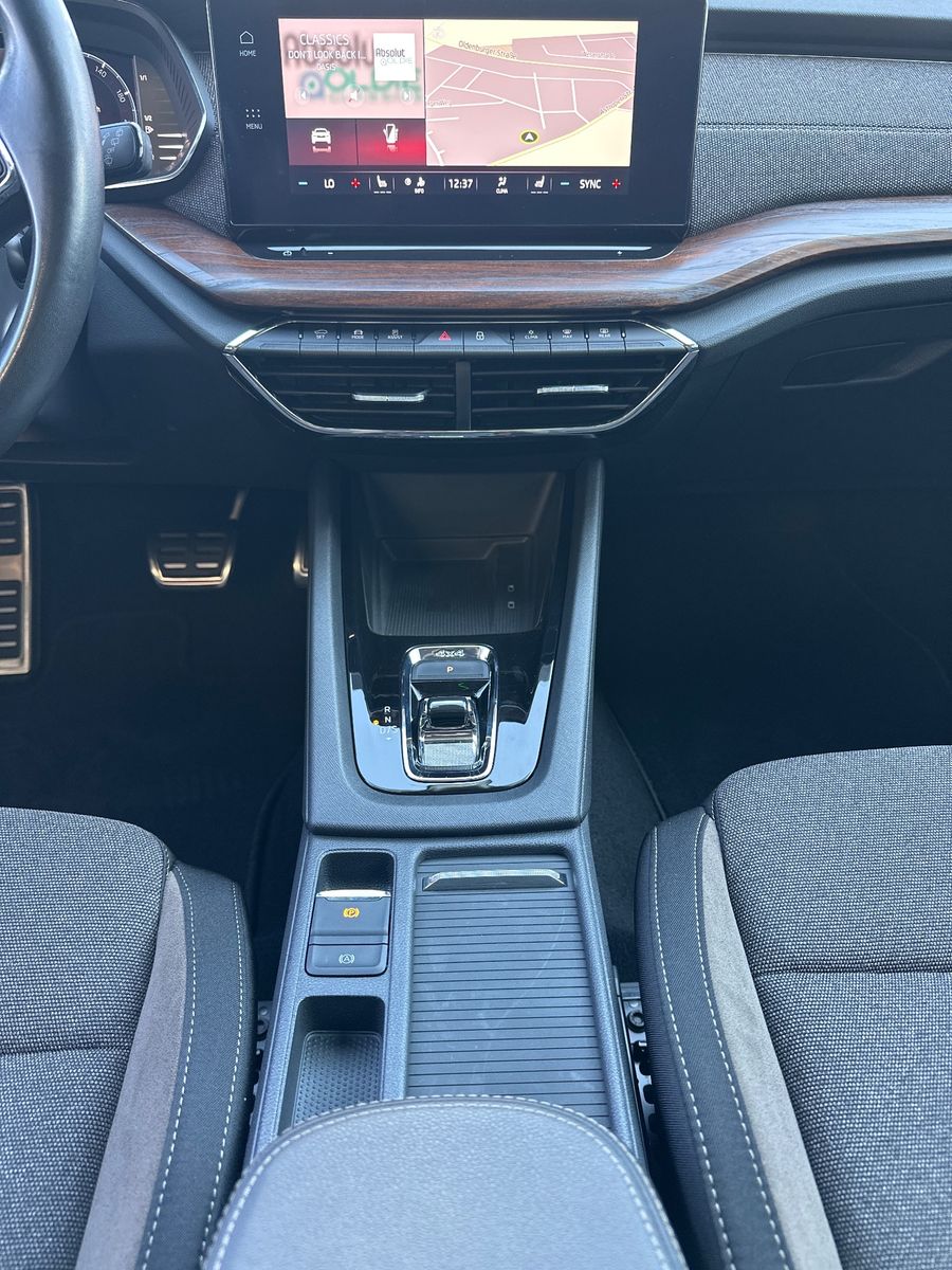 Fahrzeugabbildung SKODA Octavia Combi 2.0 TDI DSG 4x4 Scout NAV+LED+AHK