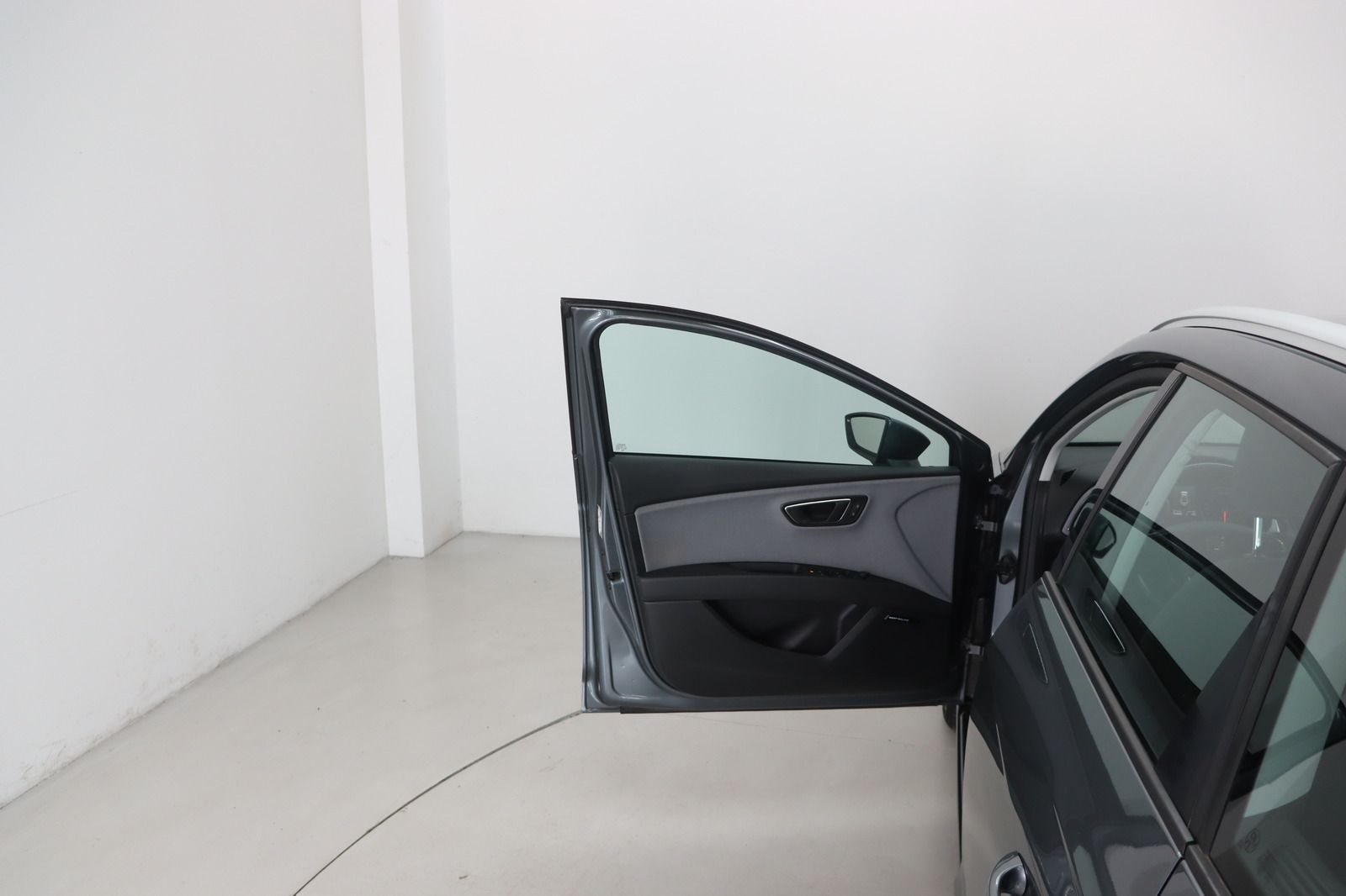 Fahrzeugabbildung SEAT Leon ST Stylance * Navi * Sitzhzg. * RFK