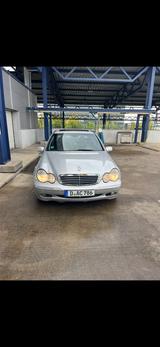 Mercedes-Benz 220 - Mercedes-Benz 220 in Düsseldorf