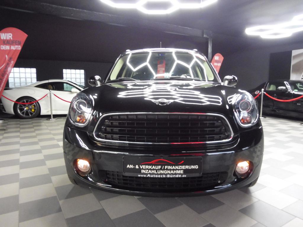 MINI One Countryman