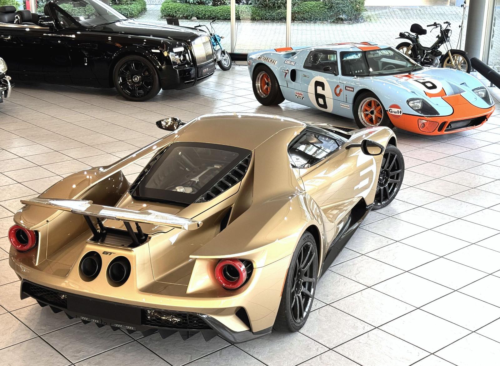 Ford GT  Holman Moody Heritage Edition  1 of 21