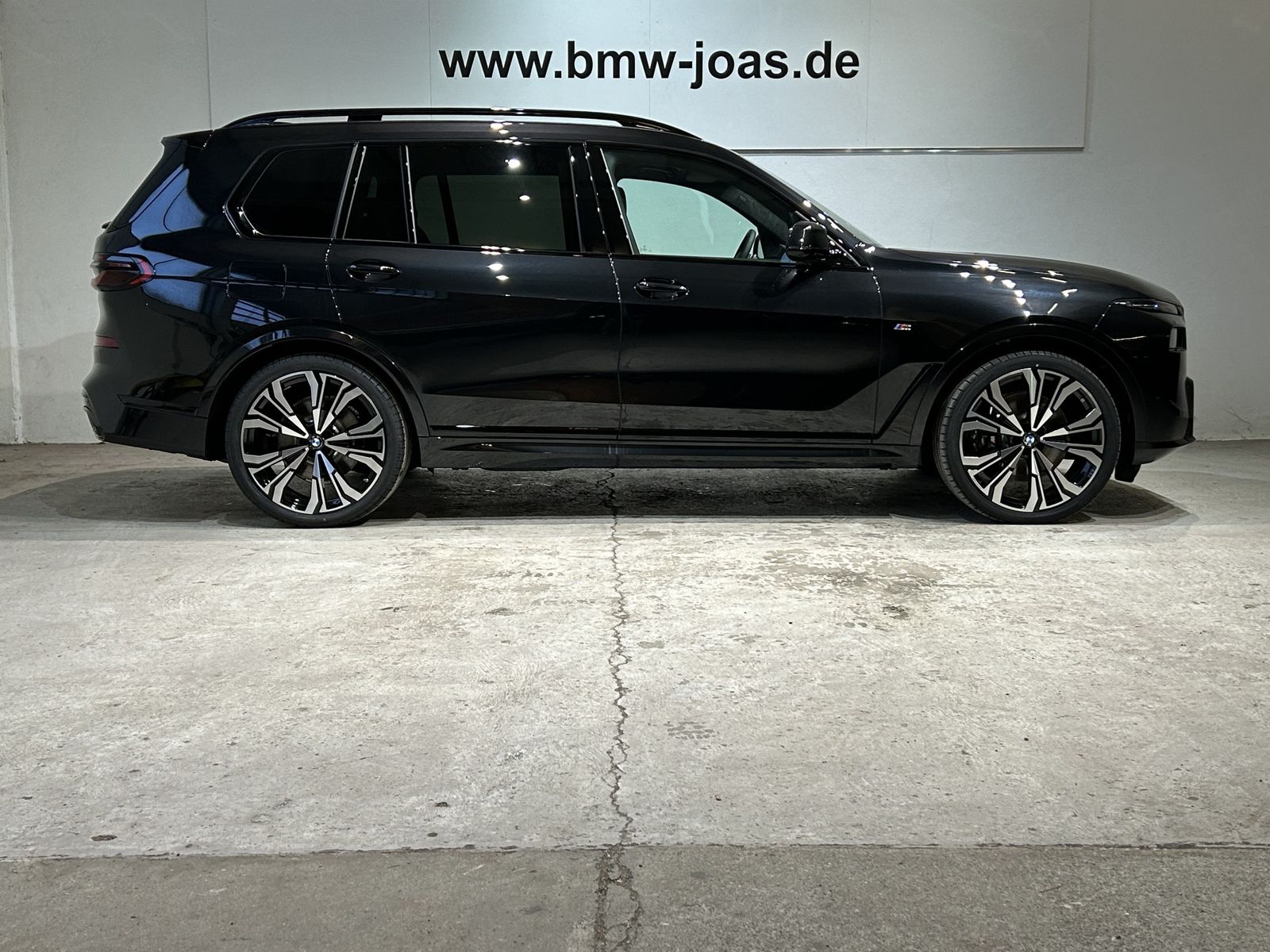 Fahrzeugabbildung BMW X7 xDrive40d M Sportpaket, Integral Aktivlenkung