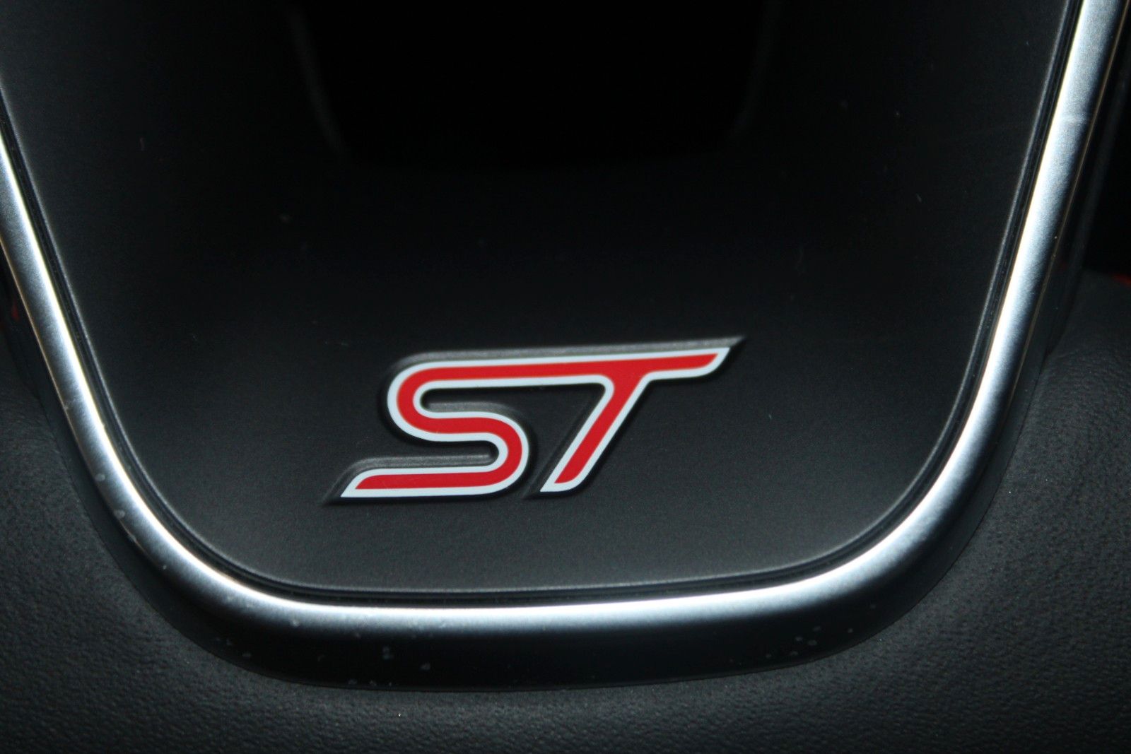 Fahrzeugabbildung Ford Focus ST X Aut. Matrix-LED HUD B&O WinterPak uvm