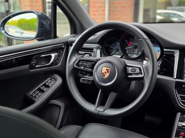 Porsche Macan - 11