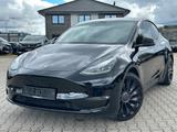 Tesla Model Y PERFORMANCE* AWD* BLACK PACK - gebrauchte Tesla Model Y aus dem Jahr 2022