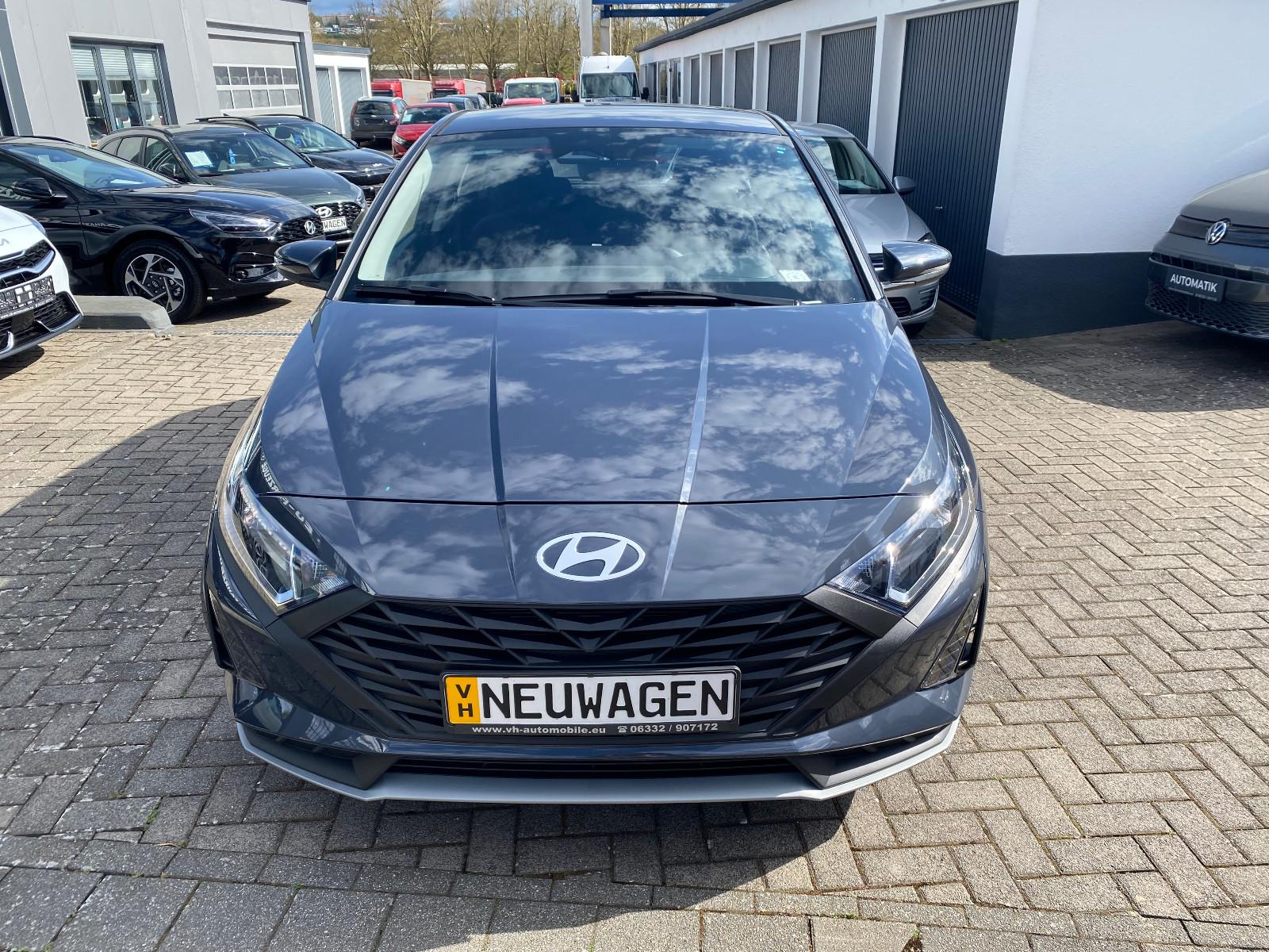 Hyundai i20*16"ALU*NAVI&RÜCKFAHRKAMERA*PDC h*Winterpaket