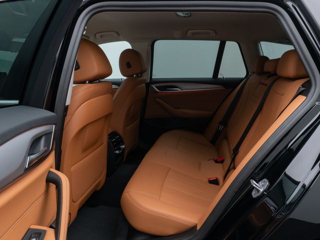 Foto Nummer 26: BMW 530e