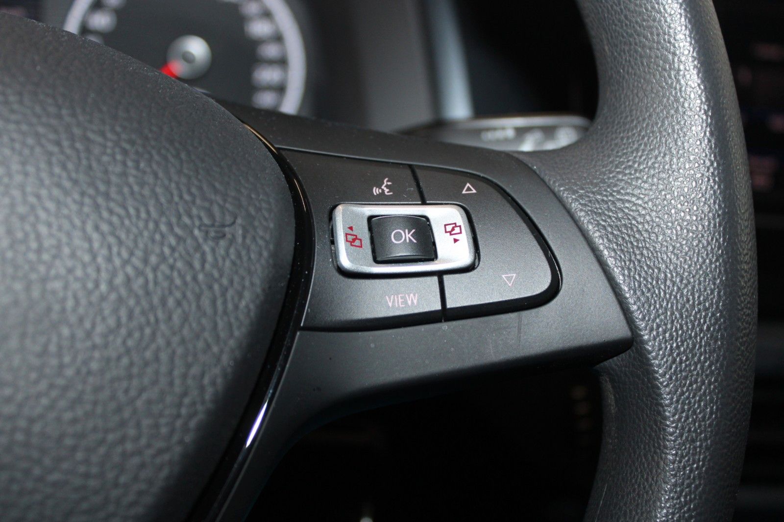 Fahrzeugabbildung Volkswagen Polo 1.0 TSI TRENDLINE 5-trg Klima PDC 1.Hand