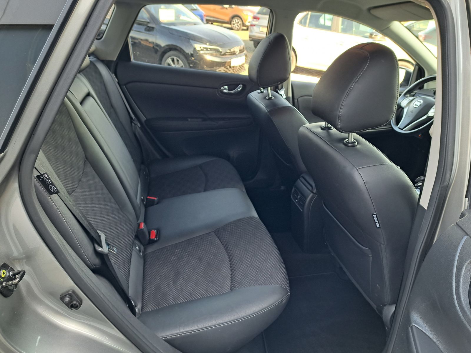 Fahrzeugabbildung Nissan Pulsar 1.2 DIG-T N-Connecta NAVI KAMERA SHZ ALU