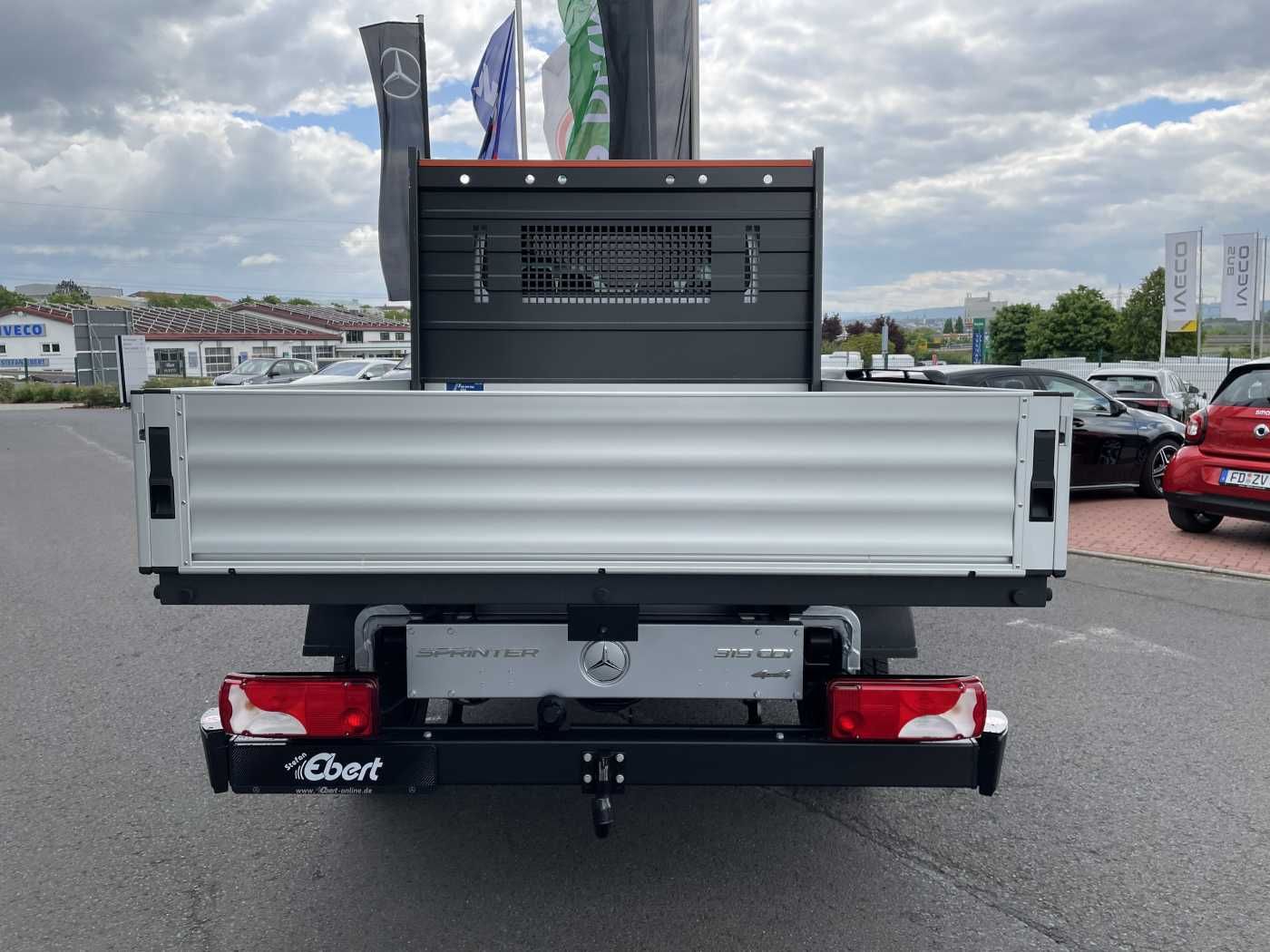 Fahrzeugabbildung Mercedes-Benz Sprinter 319 CDI 4x4 DoKa Klima Stdheiz AHK LED
