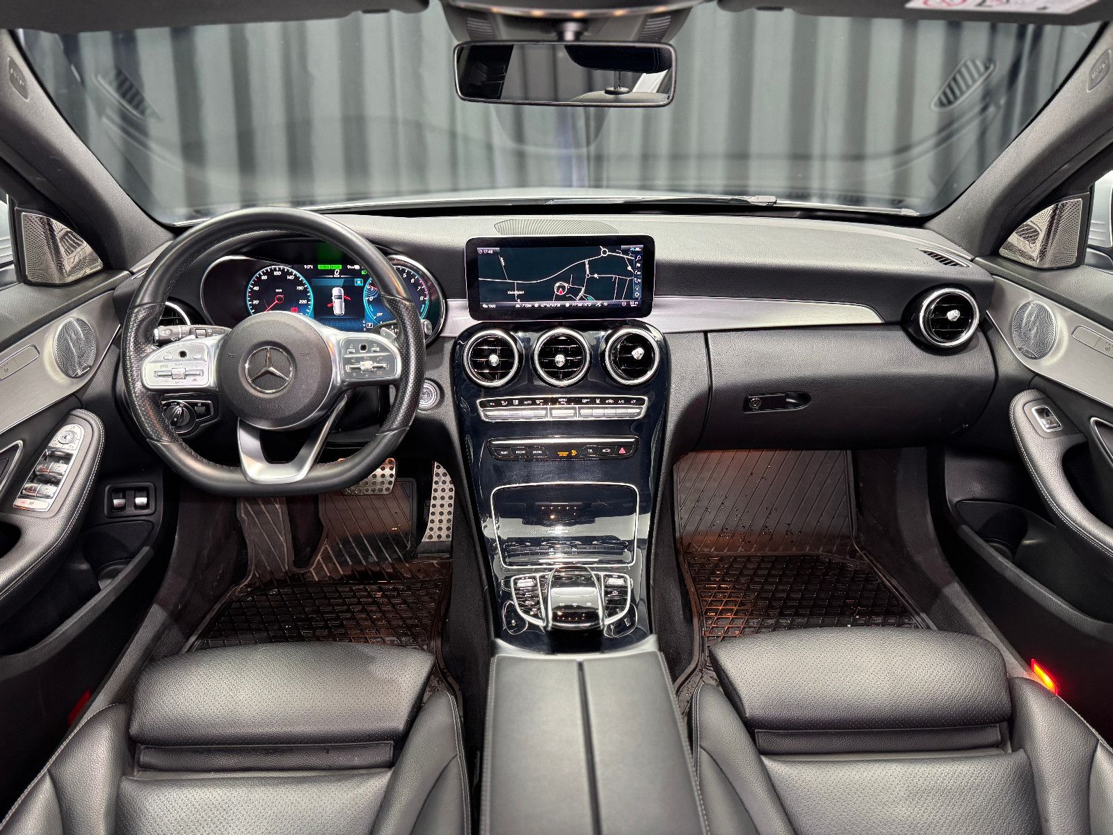 Fahrzeugabbildung Mercedes-Benz Mercedes Benz C 300e T-Modell |BURMESTER|AHK