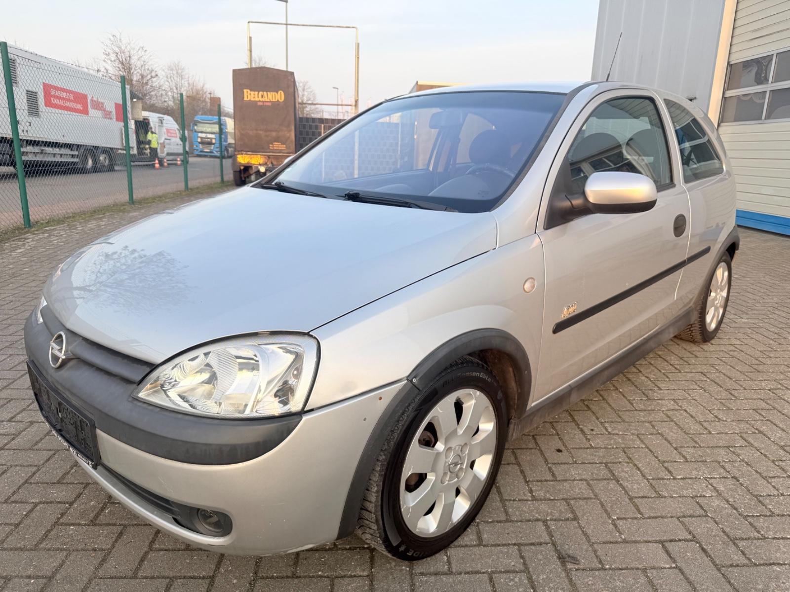 Opel Corsa 1.2 16V Sport