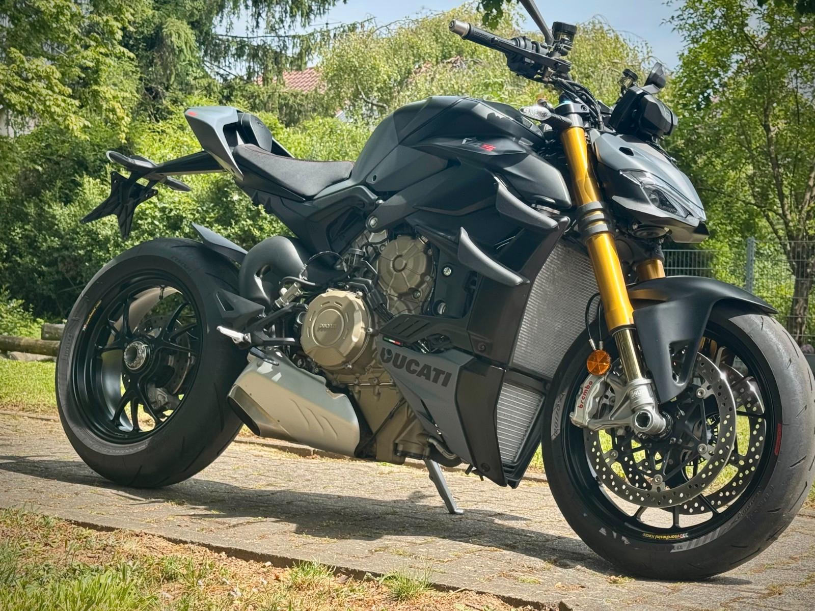 Ducati Streetfighter V4S*Grey Nero