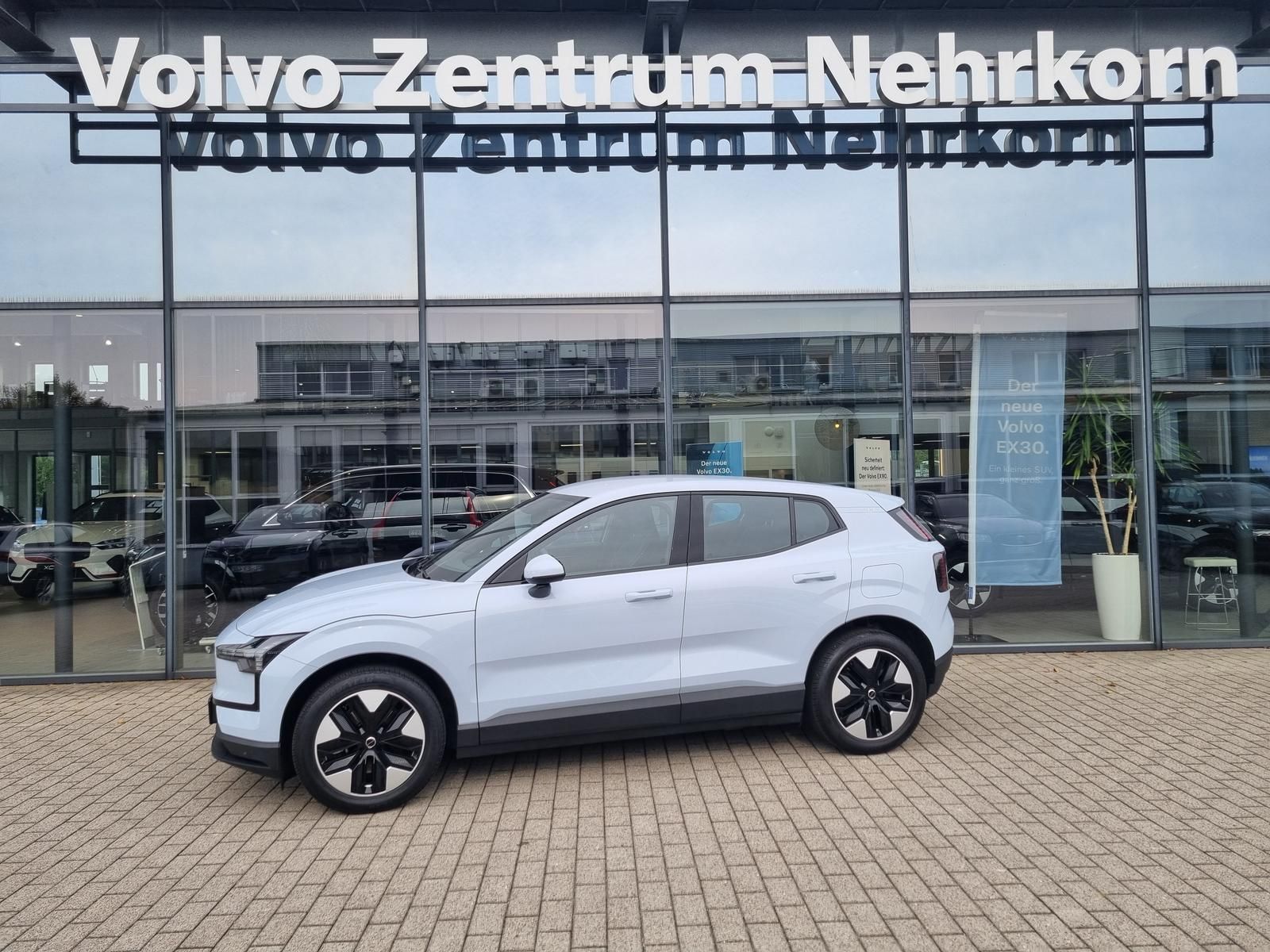 Fahrzeugabbildung Volvo EX30 Single Core 'Sitzheizung, Lenkradheizung'