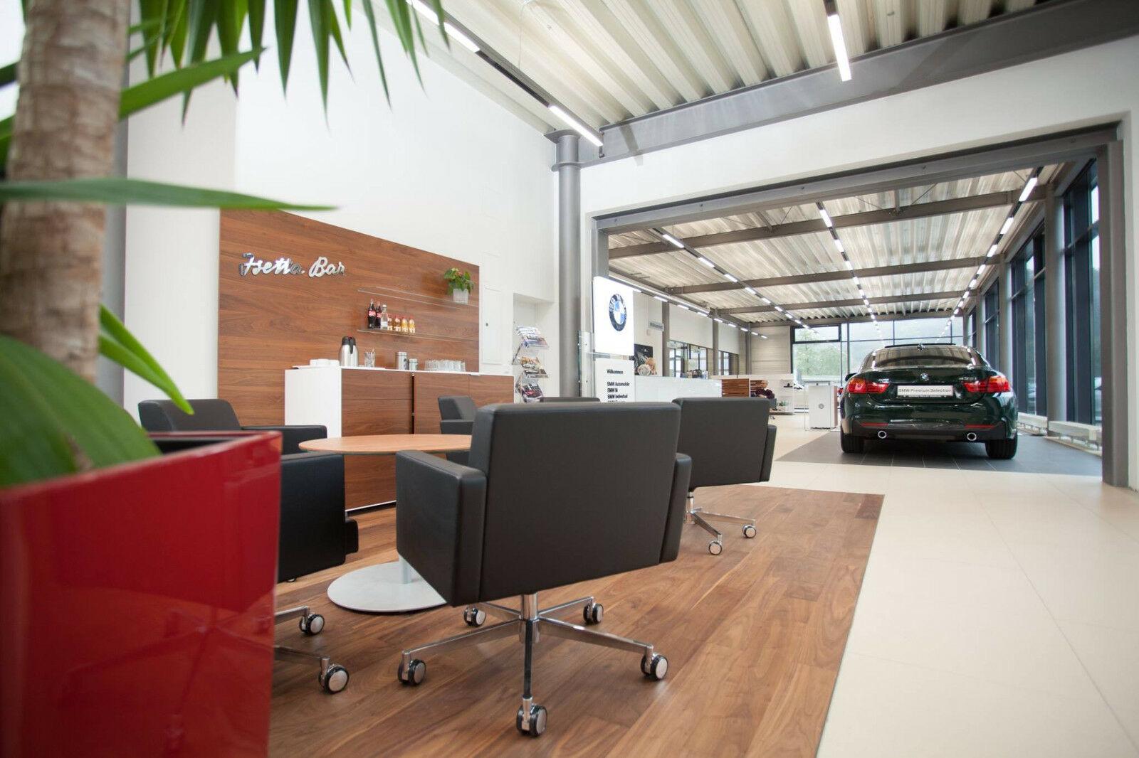 showroom-image-bottom