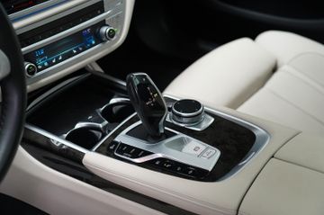 BMW 745 - 11