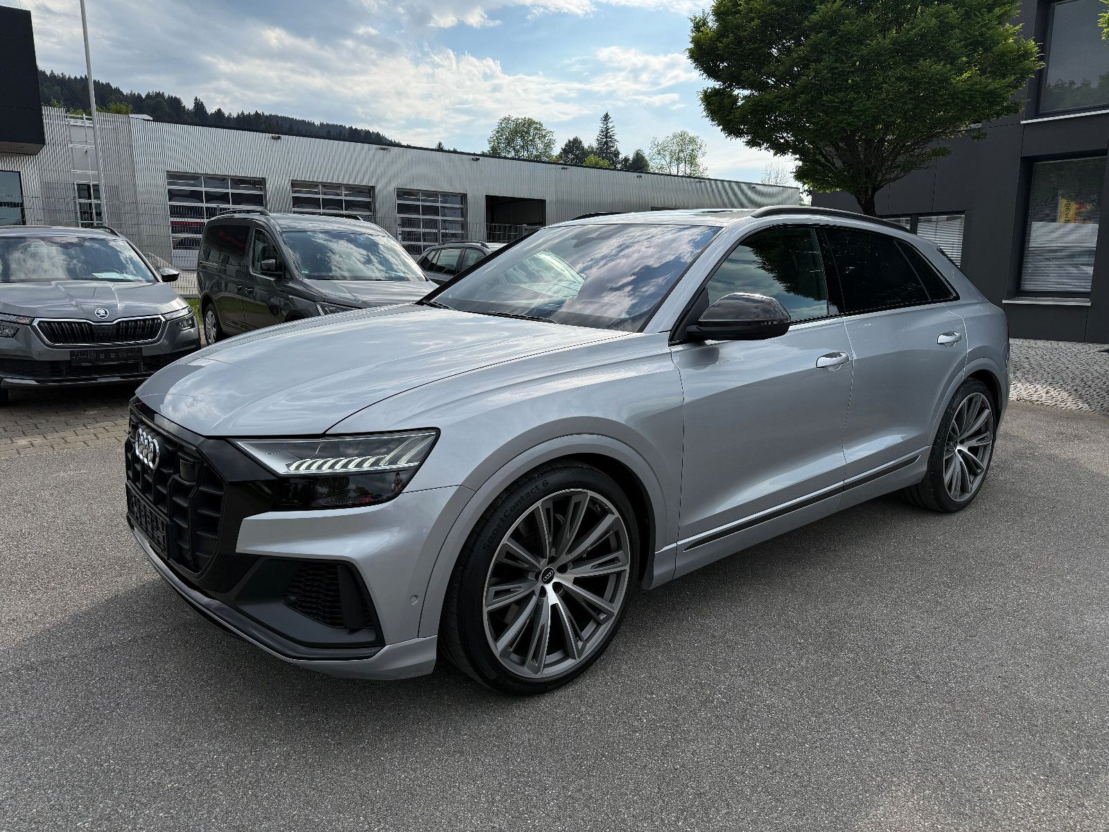 AUDI SQ8 4.0 TFSI quattro *BLP 152.700*STANDHEIZUNG*