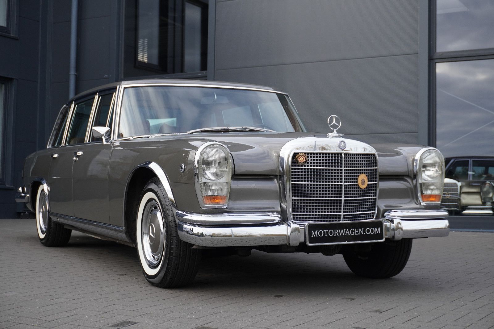 Fahrzeugabbildung Mercedes-Benz 600