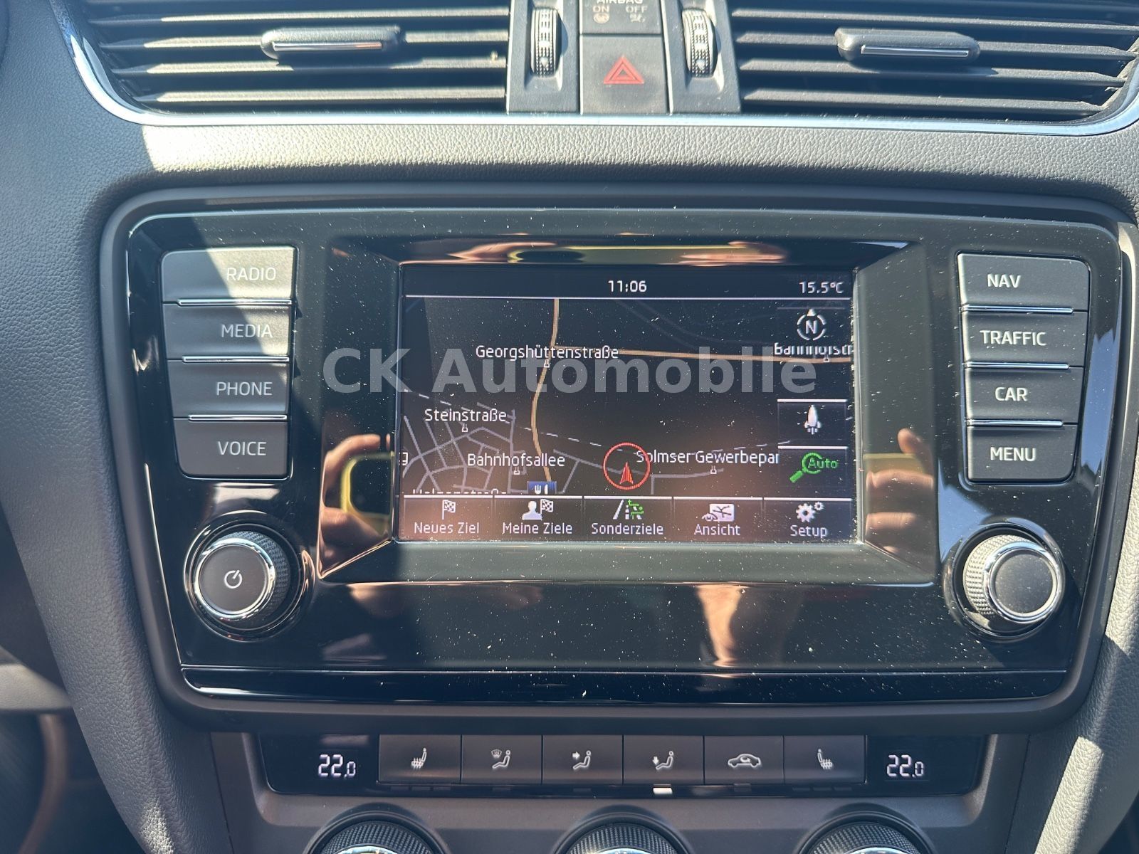 Fahrzeugabbildung SKODA Octavia Combi RS 2.0 TDI DSG/Navi/Bi-Xenon/PDC