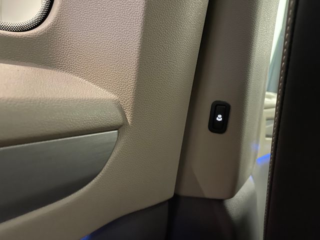 T7 Multivan Life lang 2.0 TDI DSG STANDHZG
