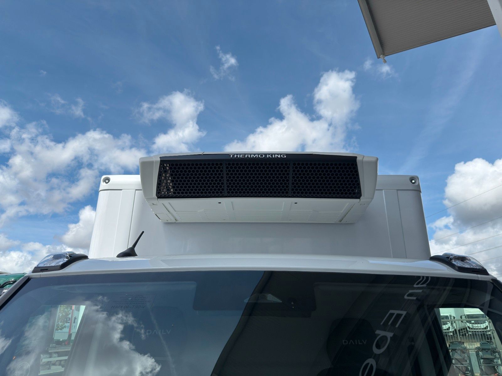 Fahrzeugabbildung Iveco Daily 70C18HA8/P Kühlkoffer