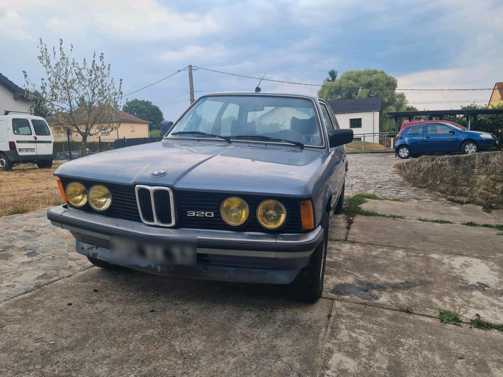 BMW 320