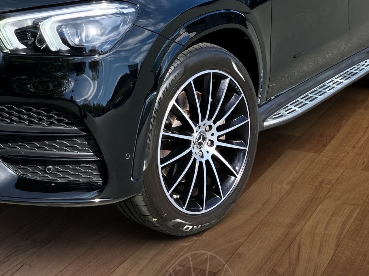 Fahrzeugabbildung Mercedes-Benz GLE 350 de 4M AMG+NIGHT+360°+21 ZOLL+LED+STNDHZ+
