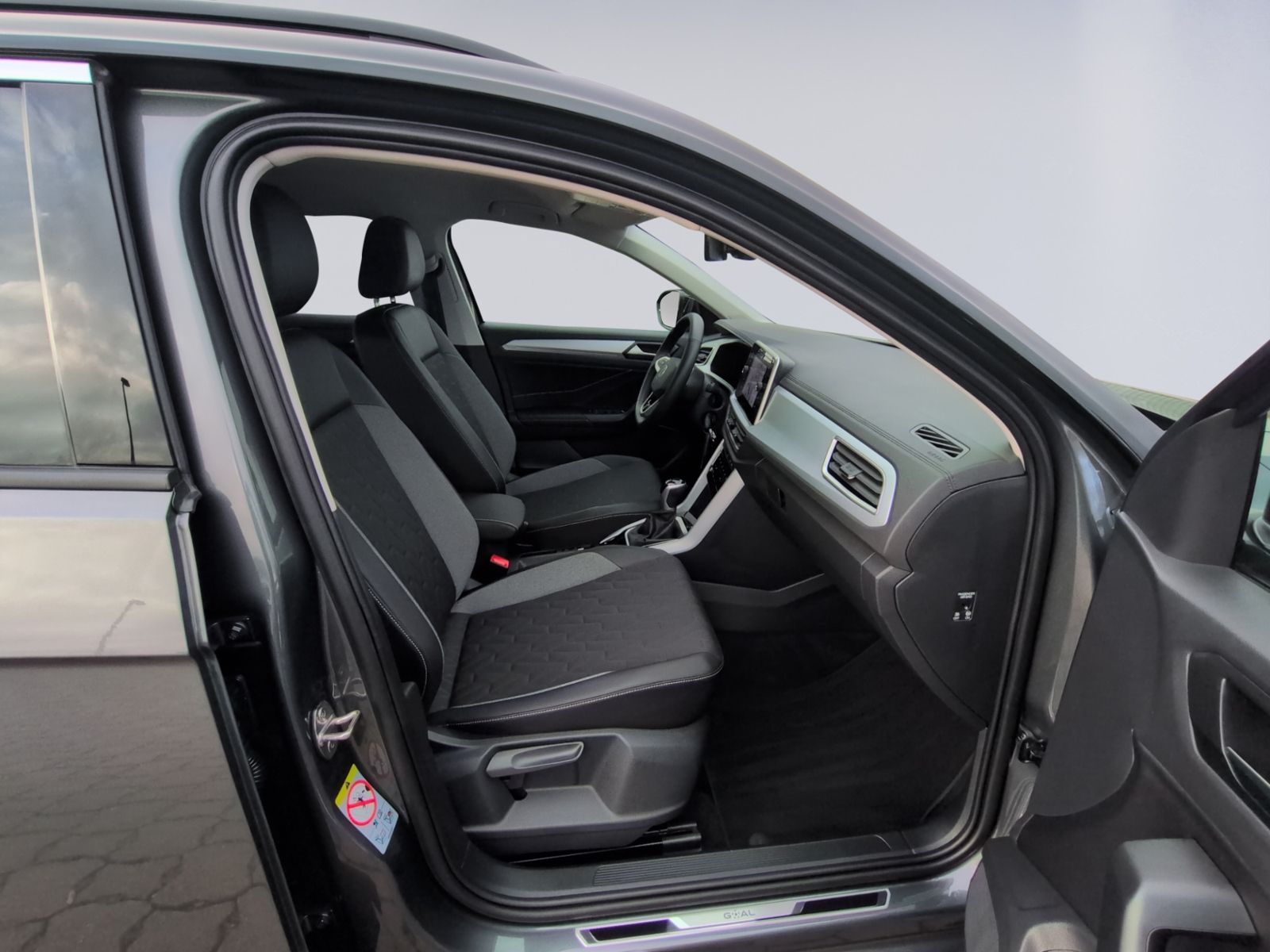 T-Roc 1.5 TSI DSG Goal AHK+NAVI+LED+PARK-ASSIST