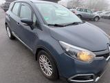 Renault Captur Dynamique 1.2 TCe EDC - Renault Captur: Limousine