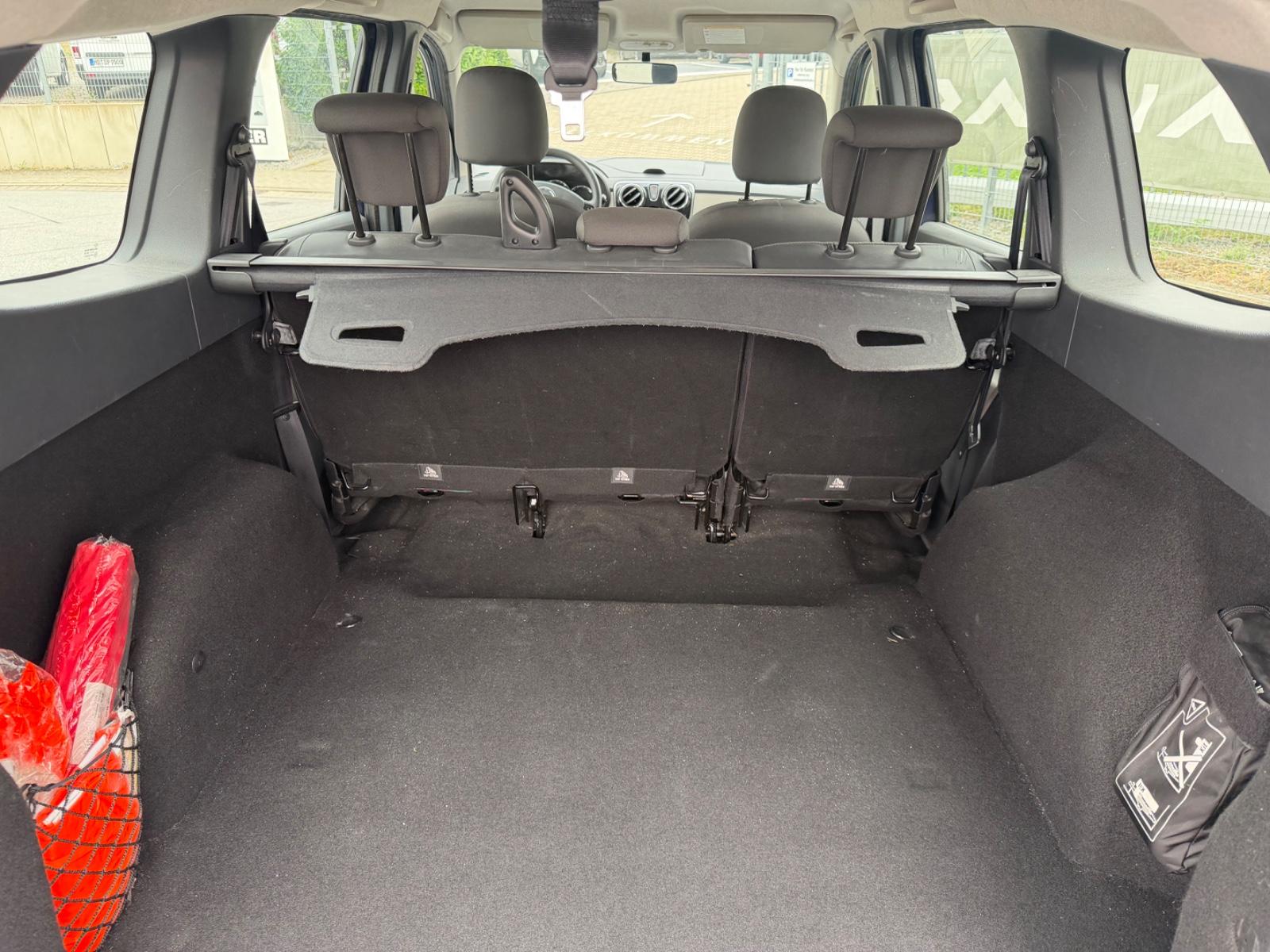 Dacia Lodgy 2014 — photo 15
