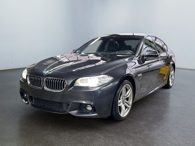 BMW 530d xDrive M-Paket *LEDER * NAVI * HEAUP * SCHD